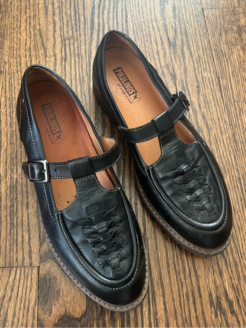 Pikolinos Aldaya Woven Leather Loafers size 38